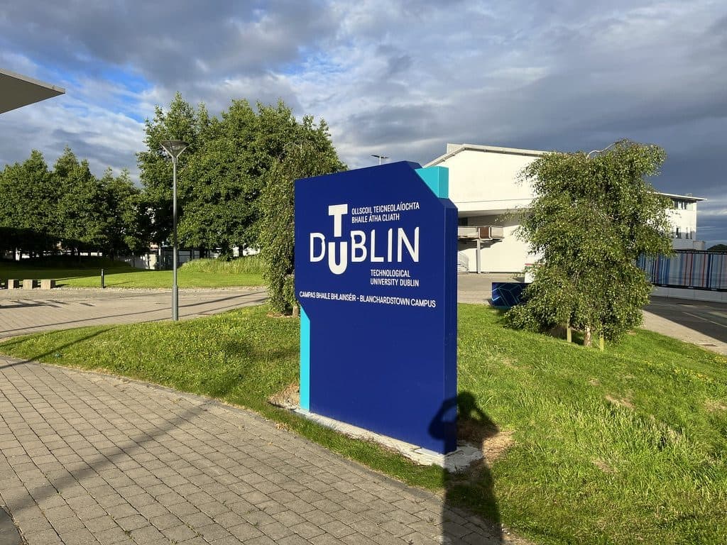 TU Dublin External Signage Programme: wayfinding by Wayfinders