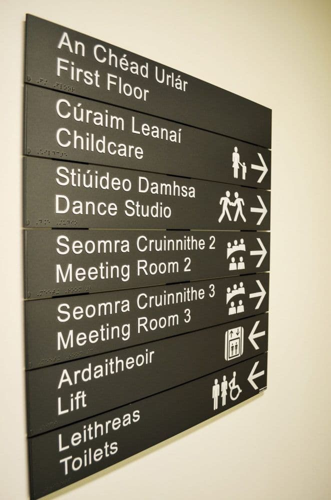 Applewood Community Centre: wayfinding by Wayfinders